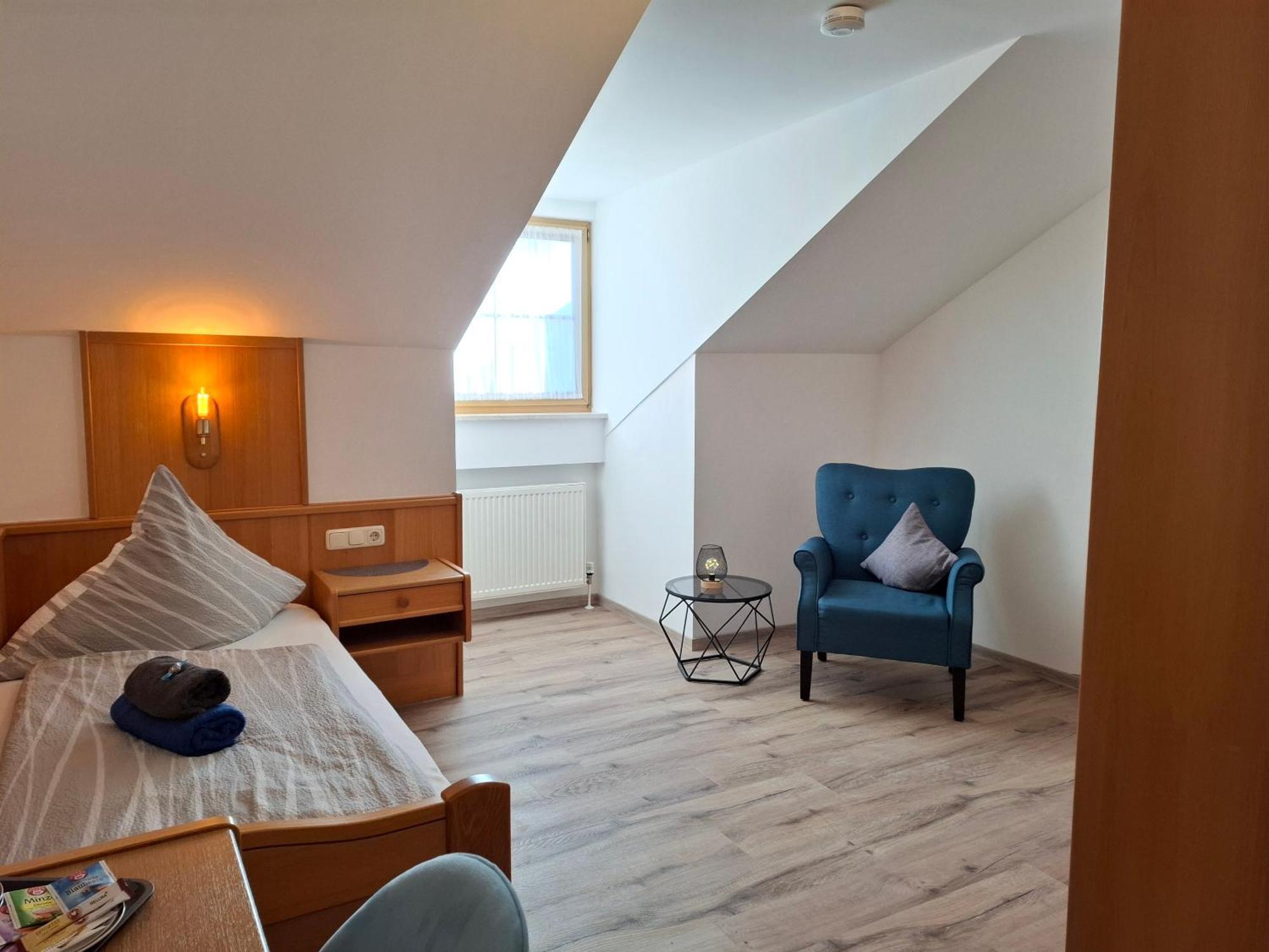 Guest house Fruehstuecks-pension Lichtenauer Hof *